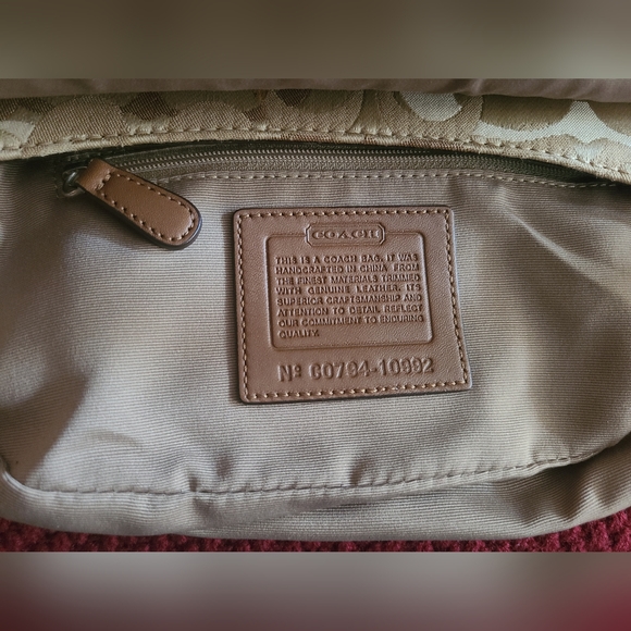 COACH HAND BAG LIKE NEW - Picture 11 of 11